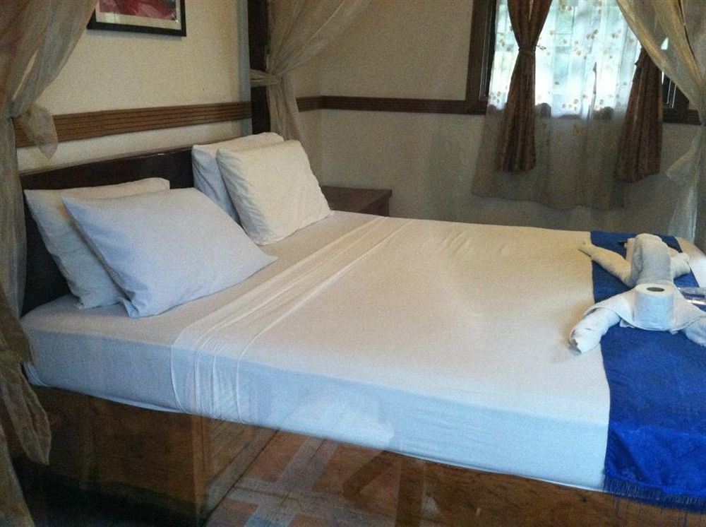 Bed and Breakfast The Lotus Garden à Puerto Princesa Extérieur photo
