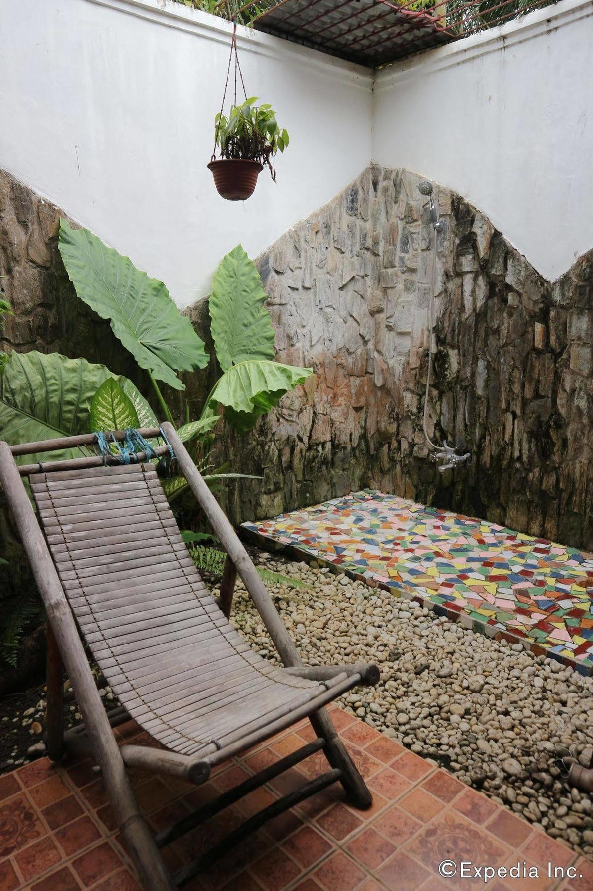 Bed and Breakfast The Lotus Garden à Puerto Princesa Extérieur photo