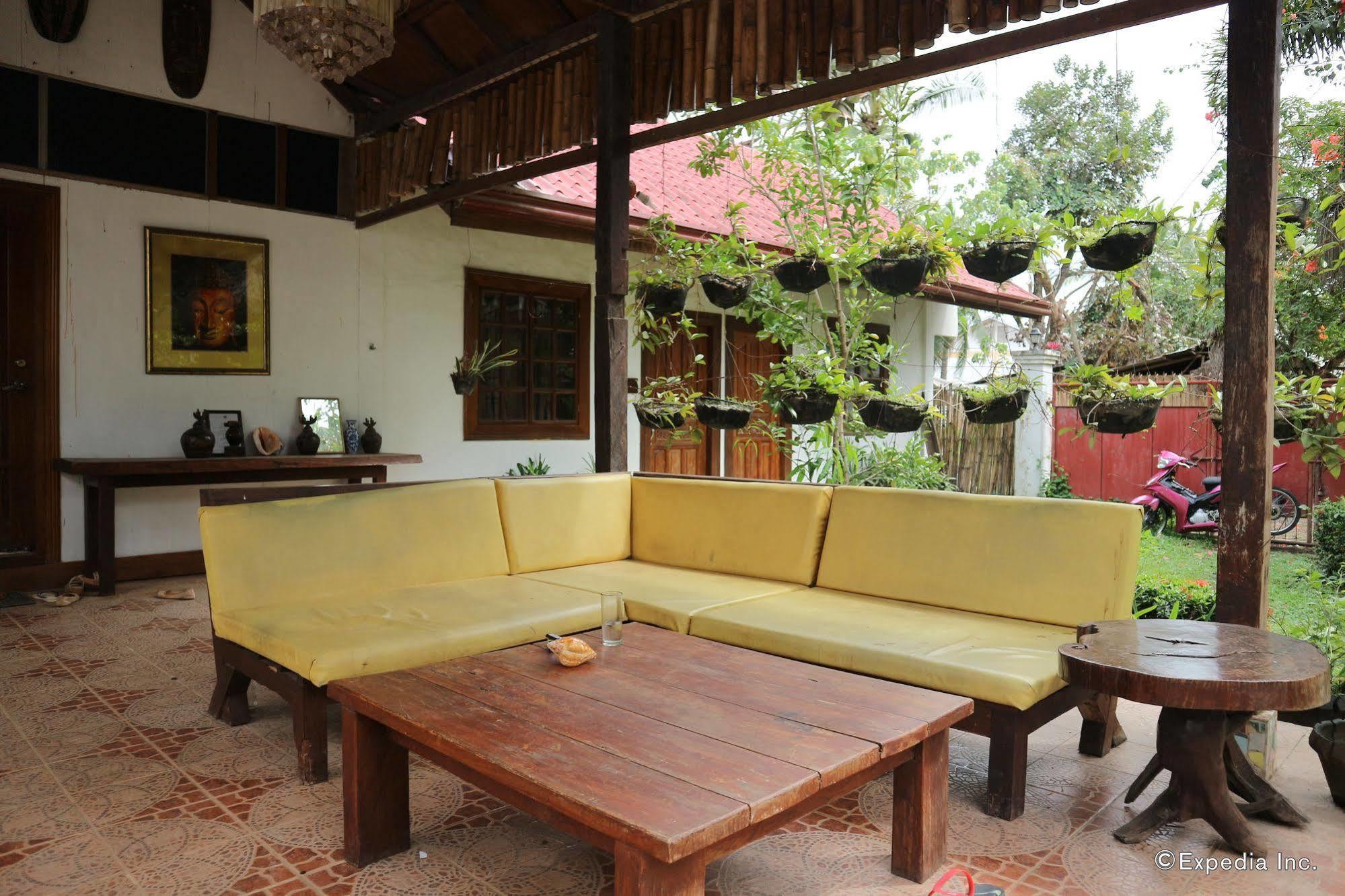 Bed and Breakfast The Lotus Garden à Puerto Princesa Extérieur photo